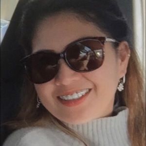 Meet your Posher, Marissa